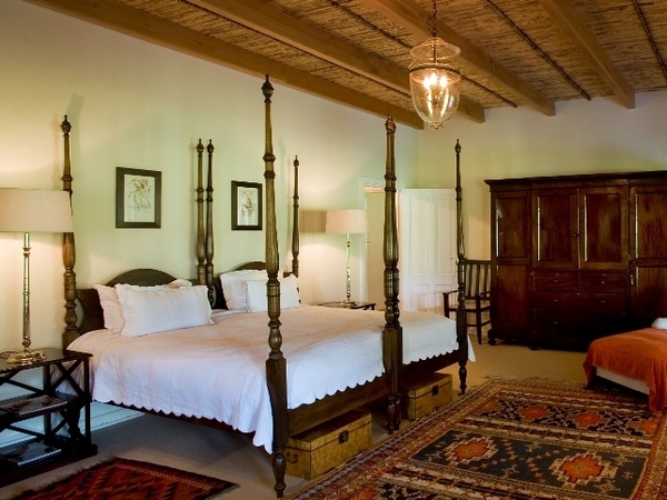 Large_lodge_suite_1__1024x516_