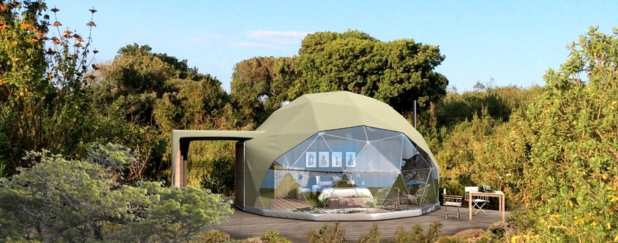 Huge_highlands_-_the_camp